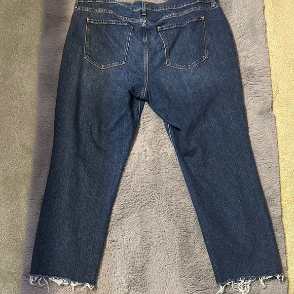 Old Navy Blue Straight Leg Jeans with Distressed Hem - Picture 3 of 3
